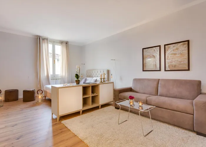 - Maggio Terrace With View شقة